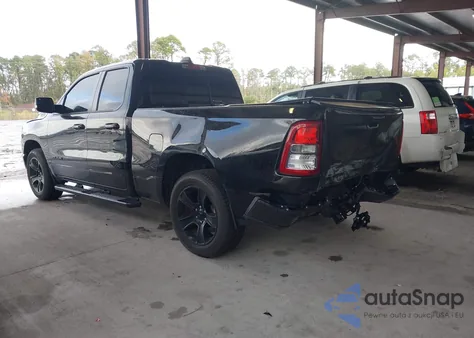 2021 Ram 1500 Big Horn Quad Cab 4X2 6'4 Box z USA, uszkodzony, nr VIN 1C6RREBG9MN710762